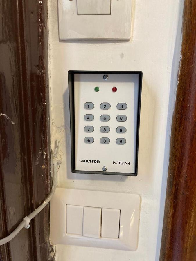 A Casa Di Nonna Ida, Nel Cuore Pulsante Di Napoli 외부 사진